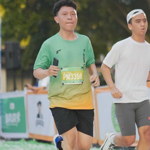 Race photo from BAUR RUN 2025
