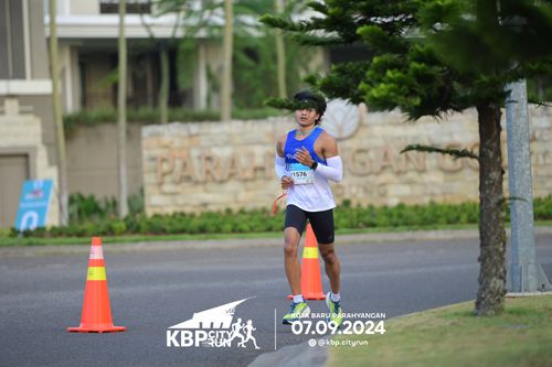 Race photo from KBP City Run 2024