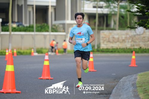 Race photo from KBP City Run 2024