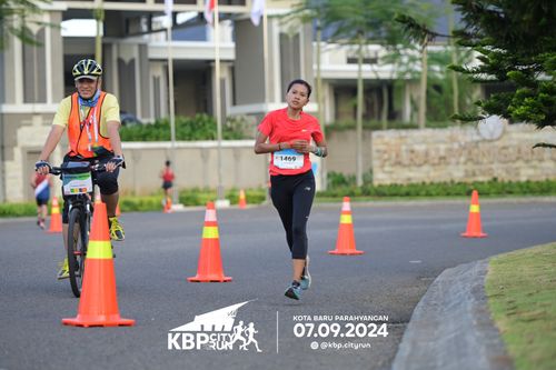 Race photo from KBP City Run 2024