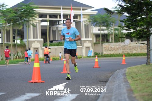 Race photo from KBP City Run 2024