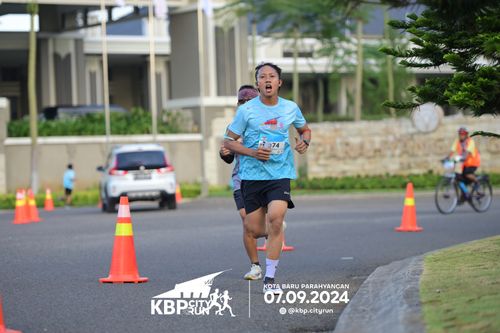 Race photo from KBP City Run 2024