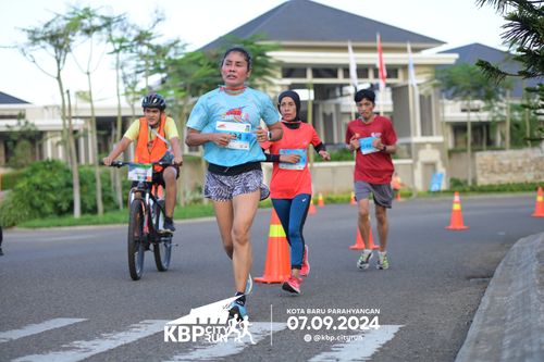 Race photo from KBP City Run 2024