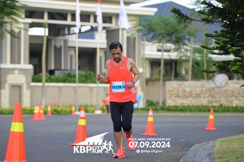 Race photo from KBP City Run 2024