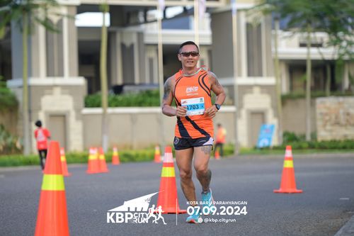 Race photo from KBP City Run 2024