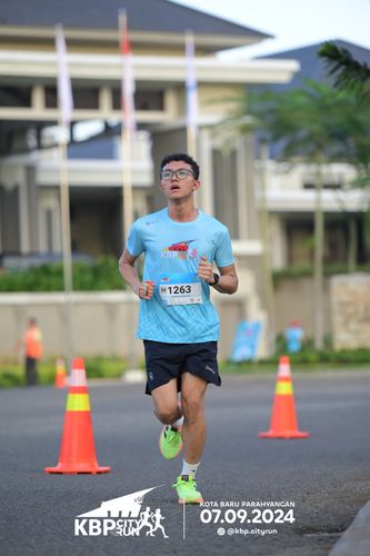 Race photo from KBP City Run 2024