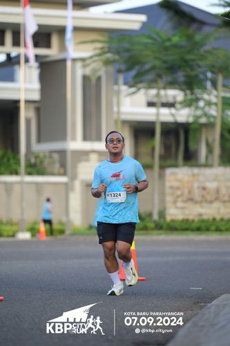 Race photo from KBP City Run 2024