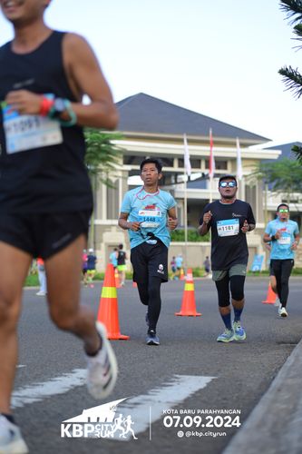 Race photo from KBP City Run 2024