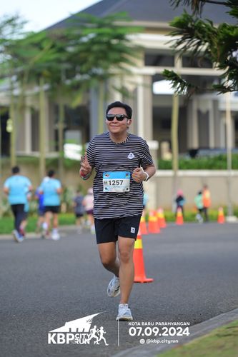 Race photo from KBP City Run 2024