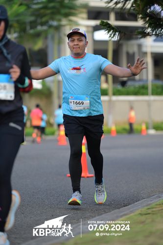 Race photo from KBP City Run 2024