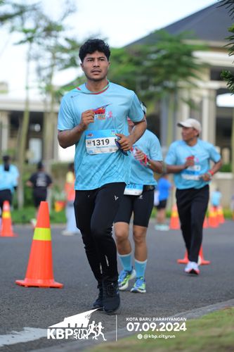 Race photo from KBP City Run 2024