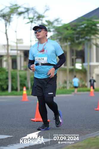 Race photo from KBP City Run 2024