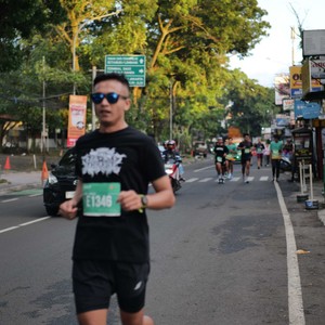 Race photo from BAUR RUN 2025