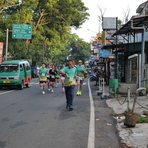 Race photo from BAUR RUN 2025