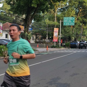 Race photo from BAUR RUN 2025