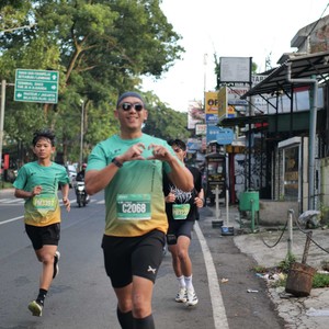 Race photo from BAUR RUN 2025