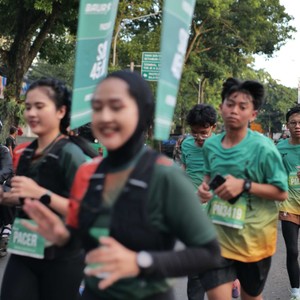 Race photo from BAUR RUN 2025