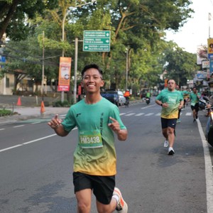 Race photo from BAUR RUN 2025