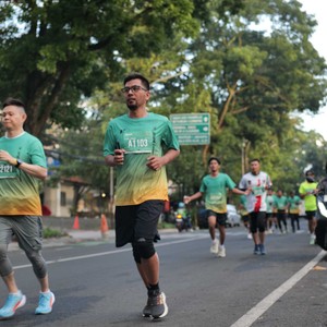 Race photo from BAUR RUN 2025