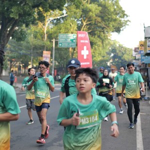 Race photo from BAUR RUN 2025