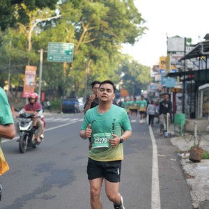 Race photo from BAUR RUN 2025