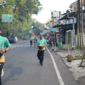 Race photo from BAUR RUN 2025