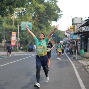 Race photo from BAUR RUN 2025