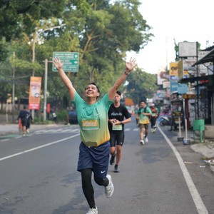 Race photo from BAUR RUN 2025