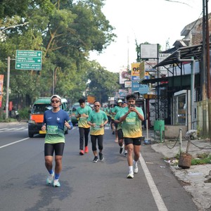 Race photo from BAUR RUN 2025