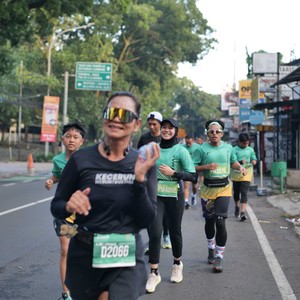 Race photo from BAUR RUN 2025