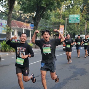 Race photo from BAUR RUN 2025