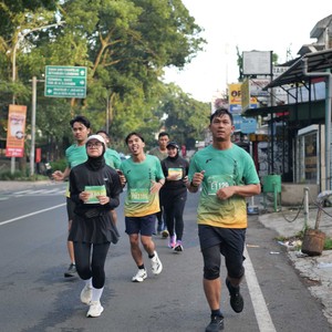 Race photo from BAUR RUN 2025