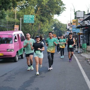 Race photo from BAUR RUN 2025