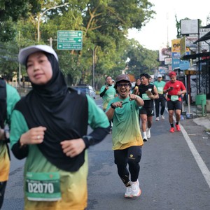Race photo from BAUR RUN 2025