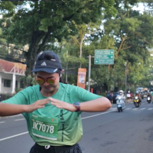Race photo from BAUR RUN 2025