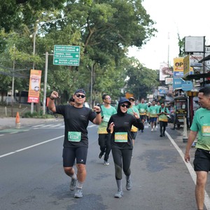 Race photo from BAUR RUN 2025
