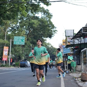Race photo from BAUR RUN 2025