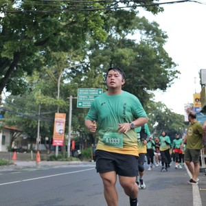 Race photo from BAUR RUN 2025