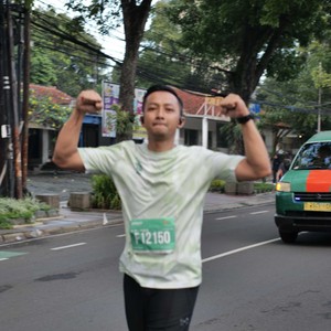 Race photo from BAUR RUN 2025