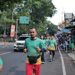 Race photo from BAUR RUN 2025