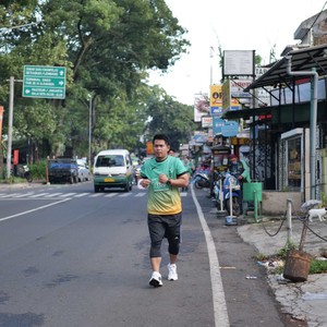 Race photo from BAUR RUN 2025