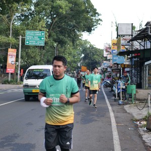Race photo from BAUR RUN 2025