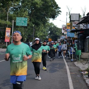 Race photo from BAUR RUN 2025