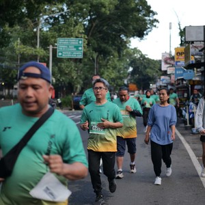 Race photo from BAUR RUN 2025