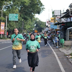 Race photo from BAUR RUN 2025