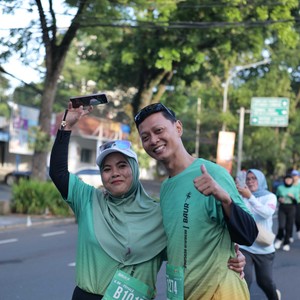 Race photo from BAUR RUN 2025