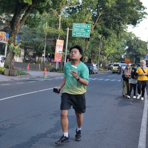 Race photo from BAUR RUN 2025