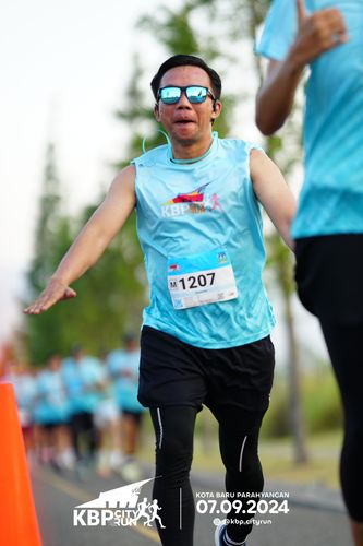 Race photo from KBP City Run 2024