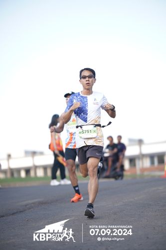 Race photo from KBP City Run 2024