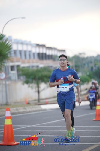 Race photo from KBP City Run 2024